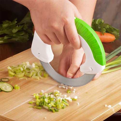 Bolo cutter for easy cutting