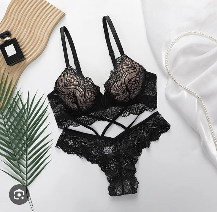 Premium Quality Imported Bra Panty Set - Image 2